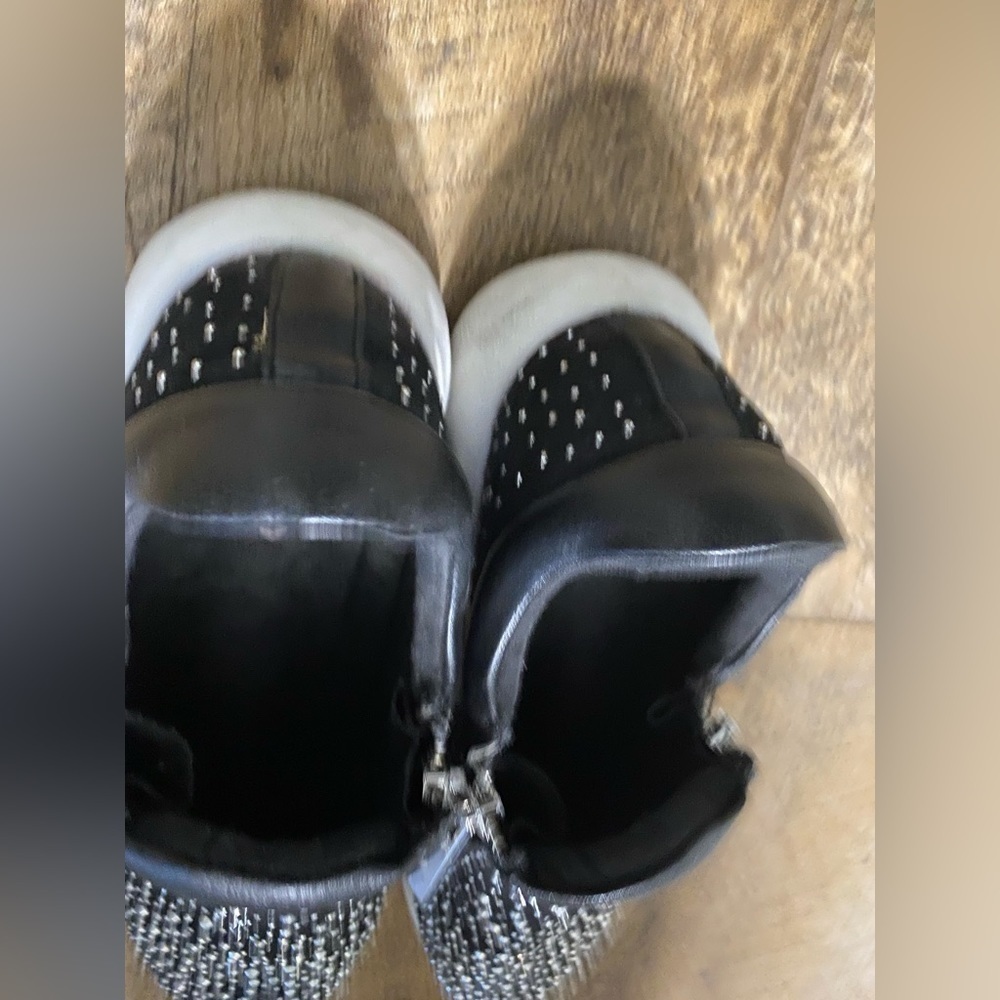 ALDO Studded Sneakers Black Women’s Size 6.5 - Picture 3 of 5